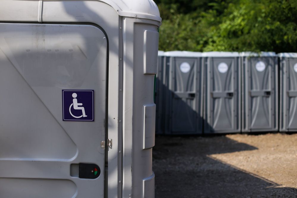 ADA-Accessible Portable Toilets for Rent in Hillsboro, IL